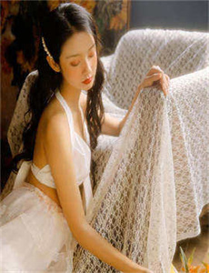 x战警前传-莫扎特抖胸女