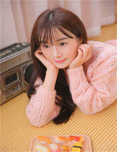 一弯腰白球球就出来了-藤沢安奈